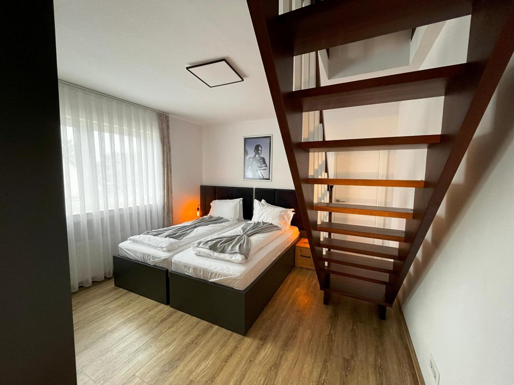 Haven Hotels - Hotel Dona Bergisch Gladbach Esterno foto