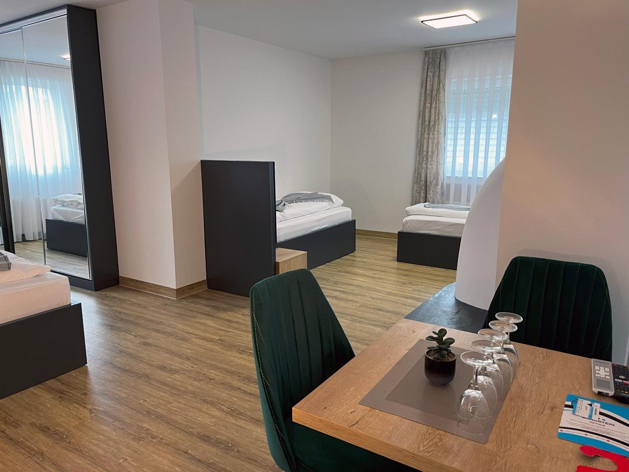 Haven Hotels - Hotel Dona Bergisch Gladbach Esterno foto