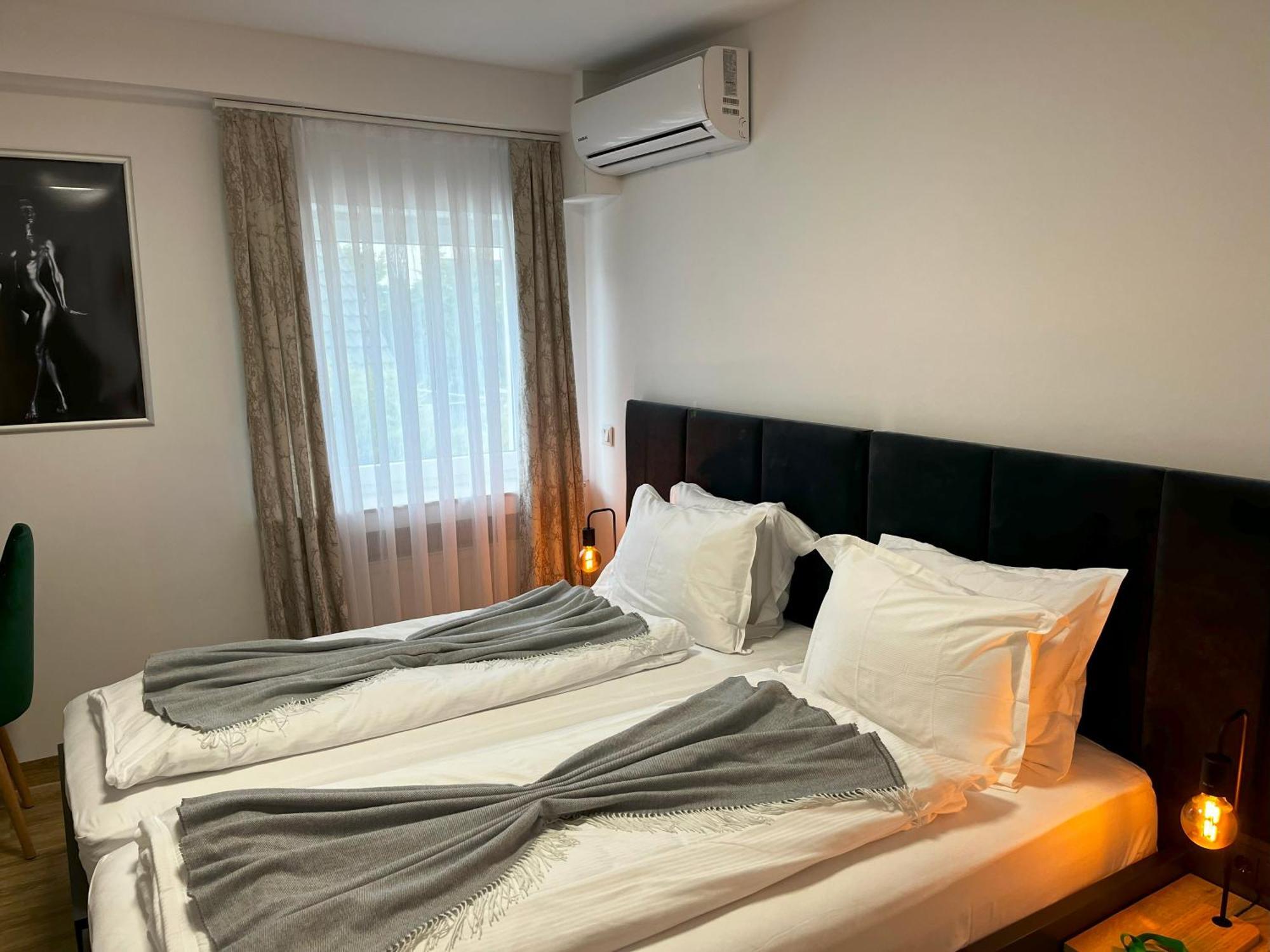 Haven Hotels - Hotel Dona Bergisch Gladbach Esterno foto