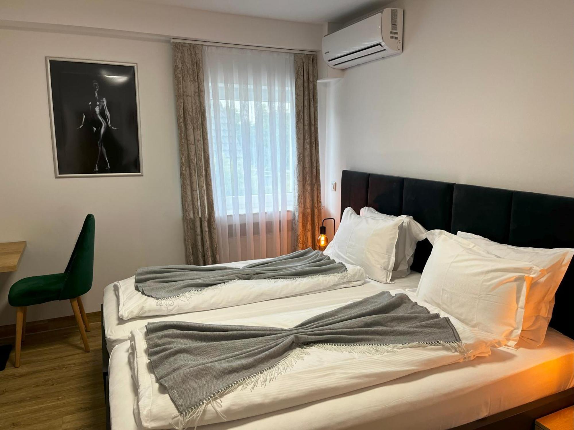 Haven Hotels - Hotel Dona Bergisch Gladbach Esterno foto
