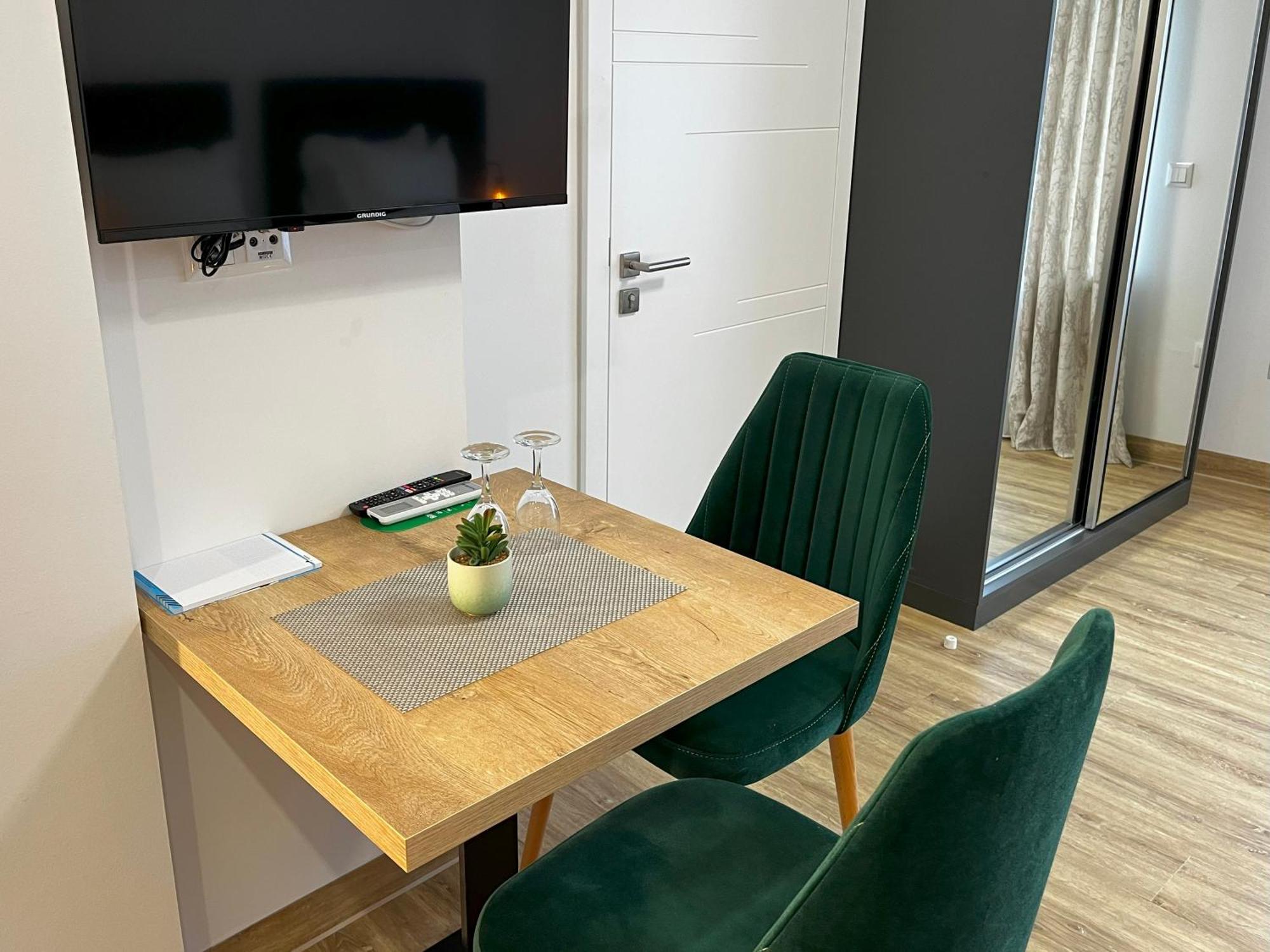 Haven Hotels - Hotel Dona Bergisch Gladbach Esterno foto