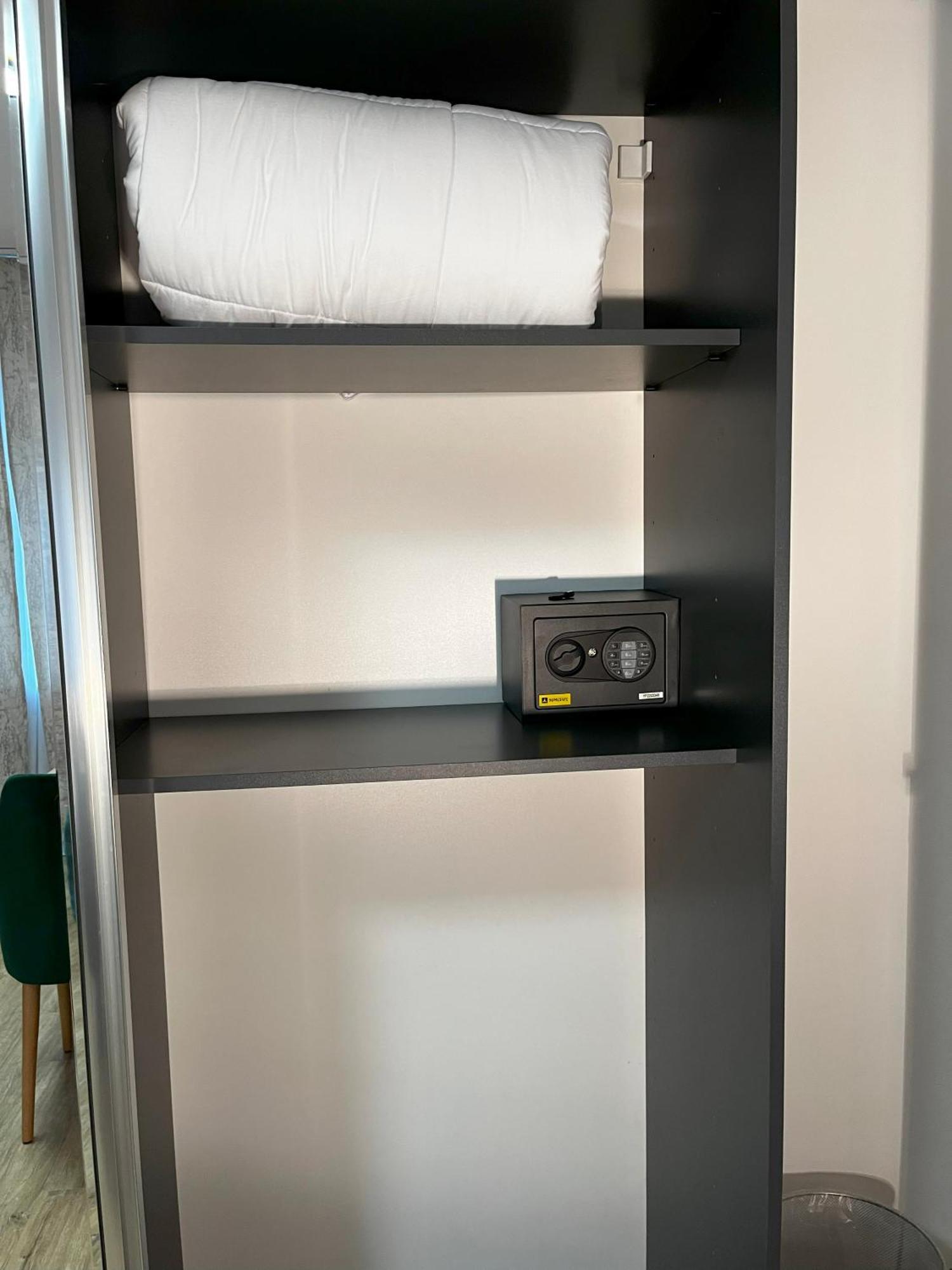 Haven Hotels - Hotel Dona Bergisch Gladbach Esterno foto