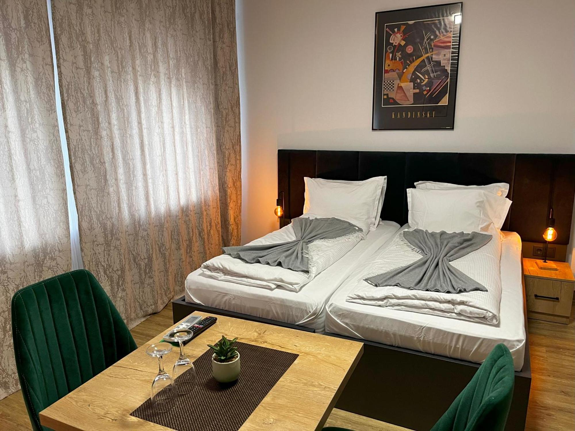 Haven Hotels - Hotel Dona Bergisch Gladbach Esterno foto