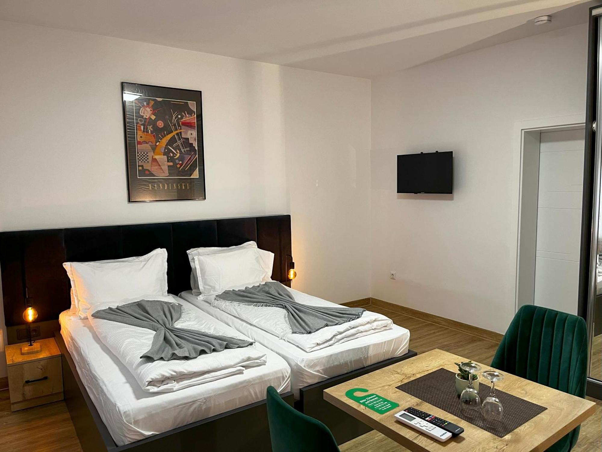 Haven Hotels - Hotel Dona Bergisch Gladbach Esterno foto